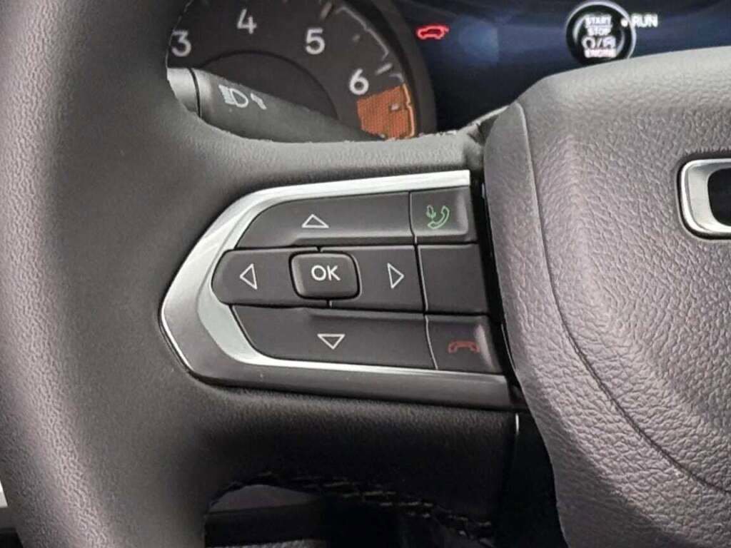 New 2026 Jeep Compass Limited image 30