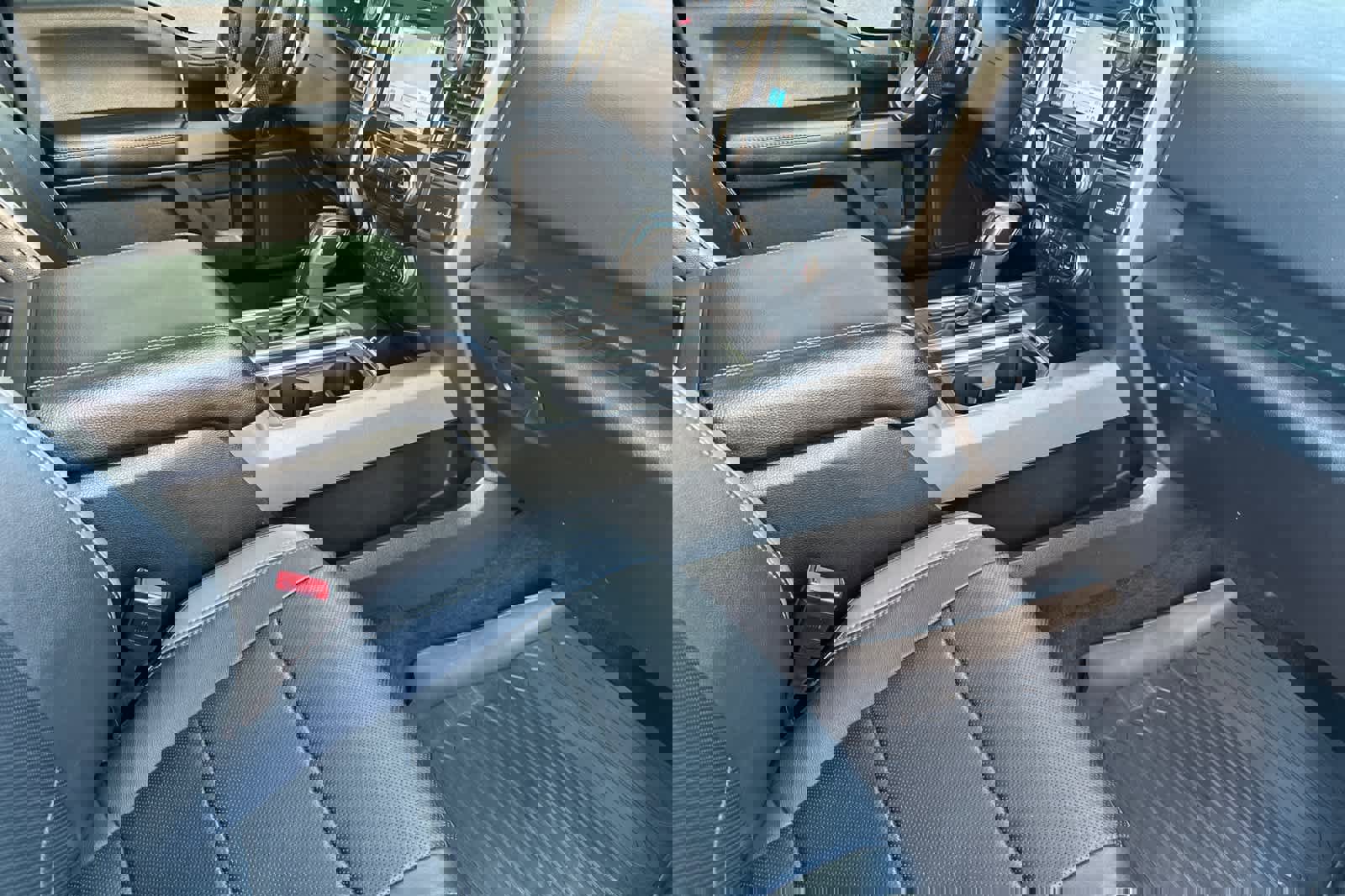 Used 2018 Ford F150 Raptor w/ Equipment Group 802A Luxury image 16