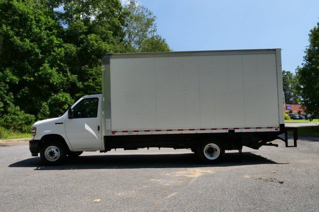 Used 2024 Ford E-450 and Econoline 450 Super Duty w/ Power Windows & Locks Group RWD image 40