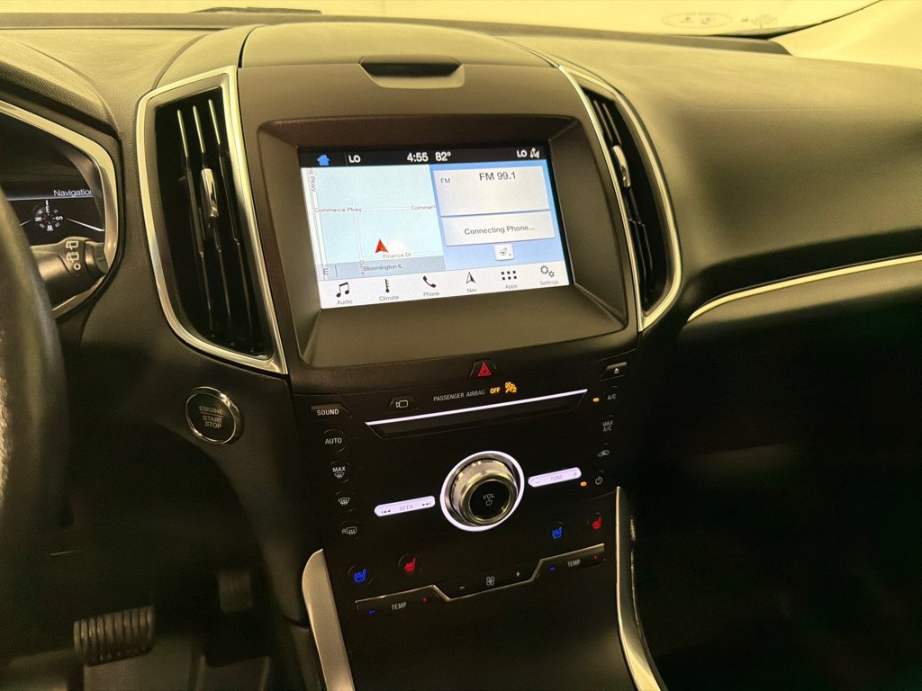Used 2019 Ford Edge Titanium w/ Equipment Group 301A AWD/4WD image 17