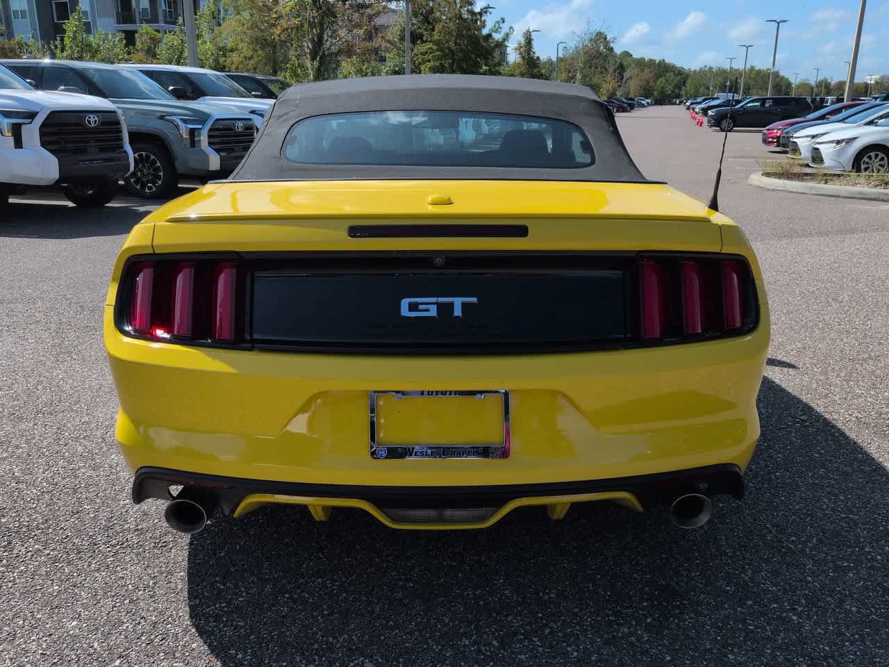 Used 2017 Ford Mustang GT Premium RWD image 5