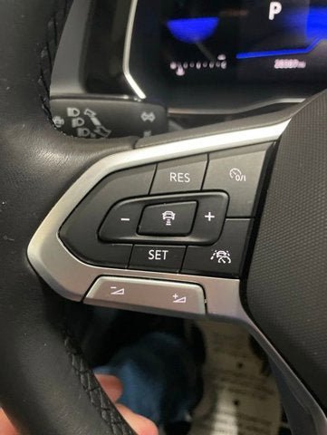Certified 2023 Volkswagen Jetta SE w/ Panoramic Sunroof Package FWD image 14