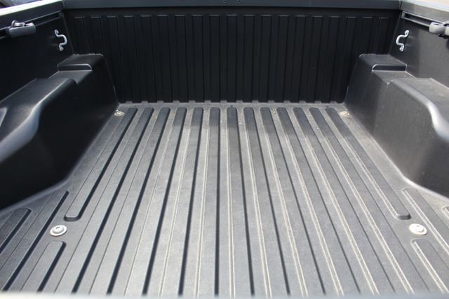 Used 2019 Toyota Tacoma TRD Off-Road AWD/4WD image 5