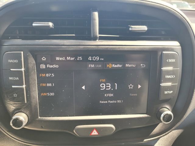 Used 2025 Kia Soul LX w/ LX Technology Package image 22