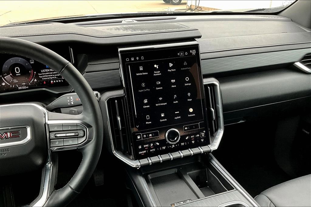 Used 2024 GMC Acadia Elevation image 8