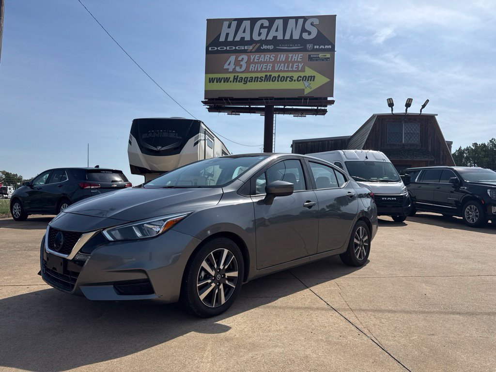 Used 2021 Nissan Versa SV FWD image 1