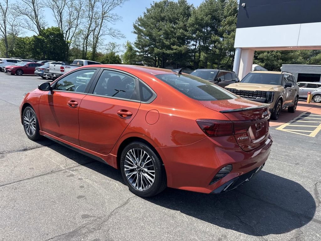 Used 2023 Kia Forte GT-Line w/ GT-Line Technology Package FWD image 3