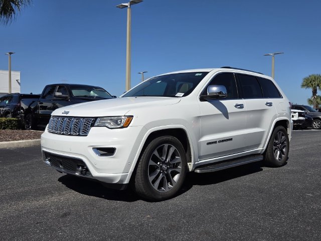 Used 2017 Jeep Grand Cherokee Overland w/ Jeep Active Safety Group AWD/4WD image 2