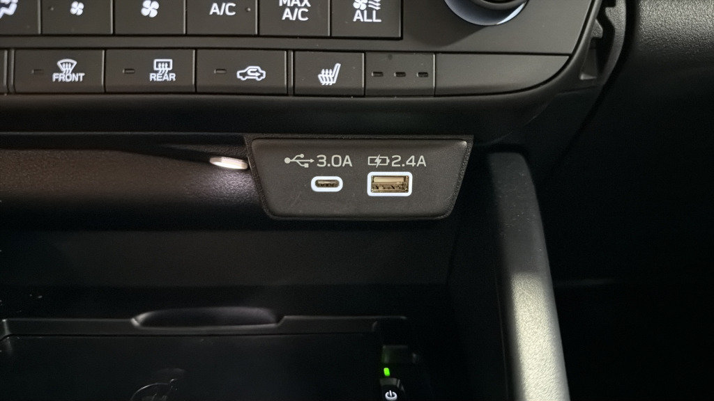 Certified 2026 Subaru Outback Premium w/ Premium/Limited Package AWD/4WD image 30