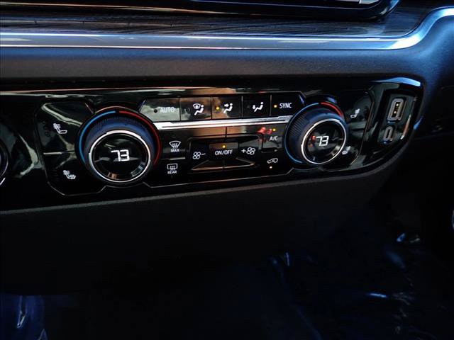 Used 2024 Chevrolet Silverado 1500 LT AWD/4WD image 18