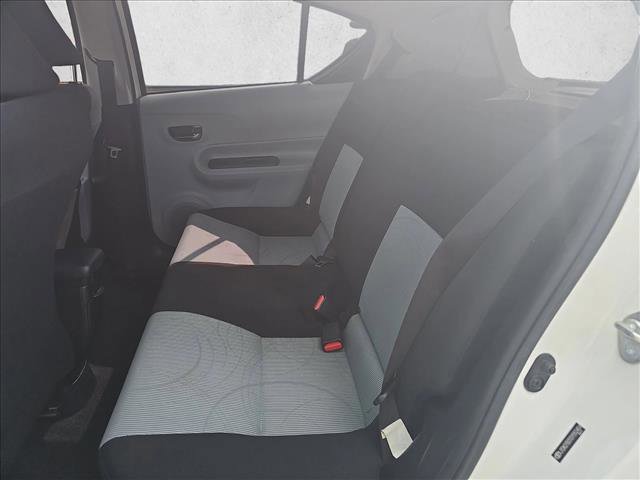 Used 2013 Toyota Prius C Two FWD image 9