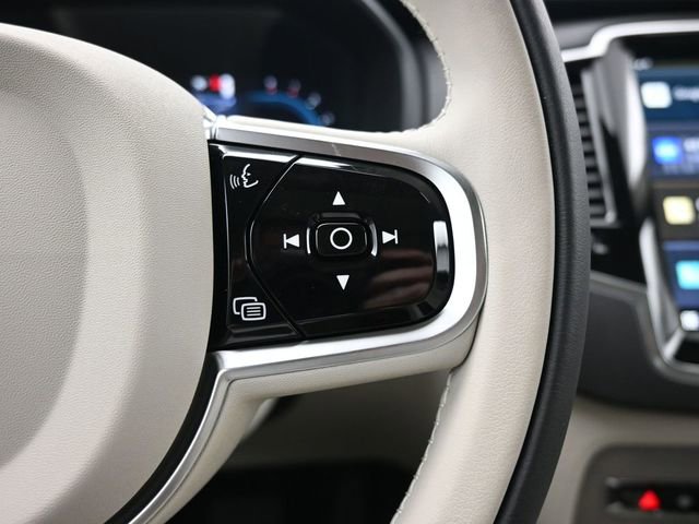 Used 2025 Volvo XC90 B6 Plus w/ Protection Package Premier image 25