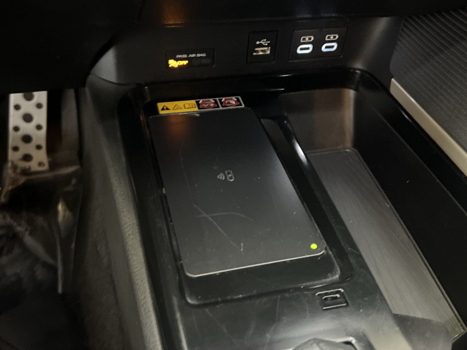Used 2025 Toyota Camry SE FWD image 31