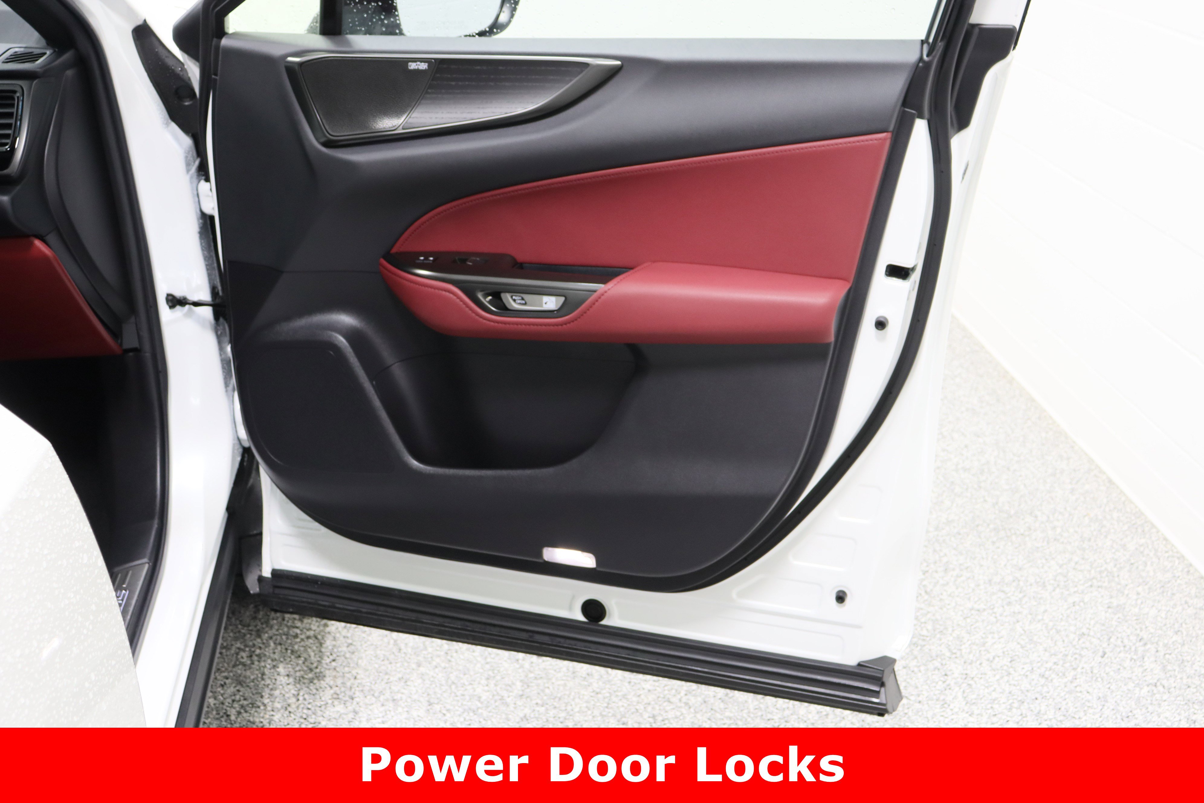 Used 2024 Lexus NX 300h AWD w/ Luxury Package image 38