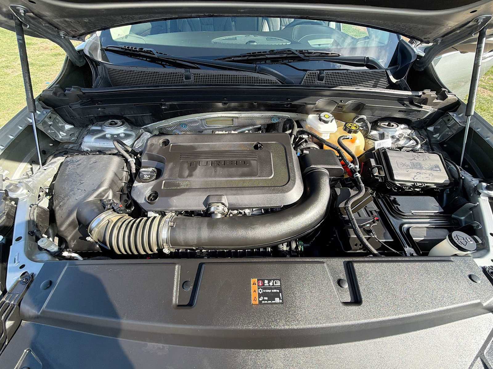 Used 2023 Buick Envision Avenir AWD/4WD image 11