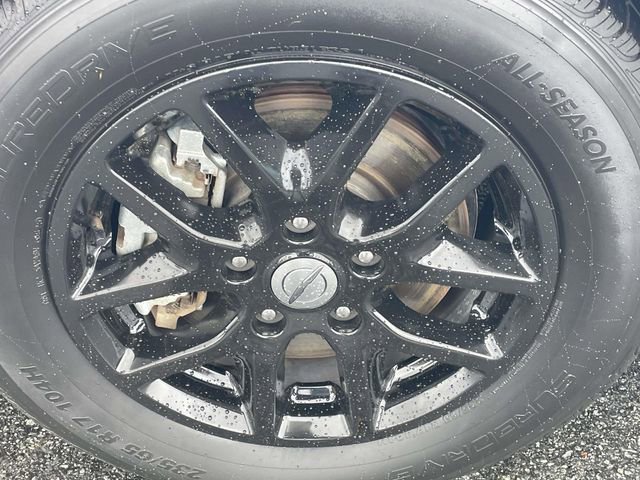 Used 2024 Chrysler Pacifica Touring-L image 6