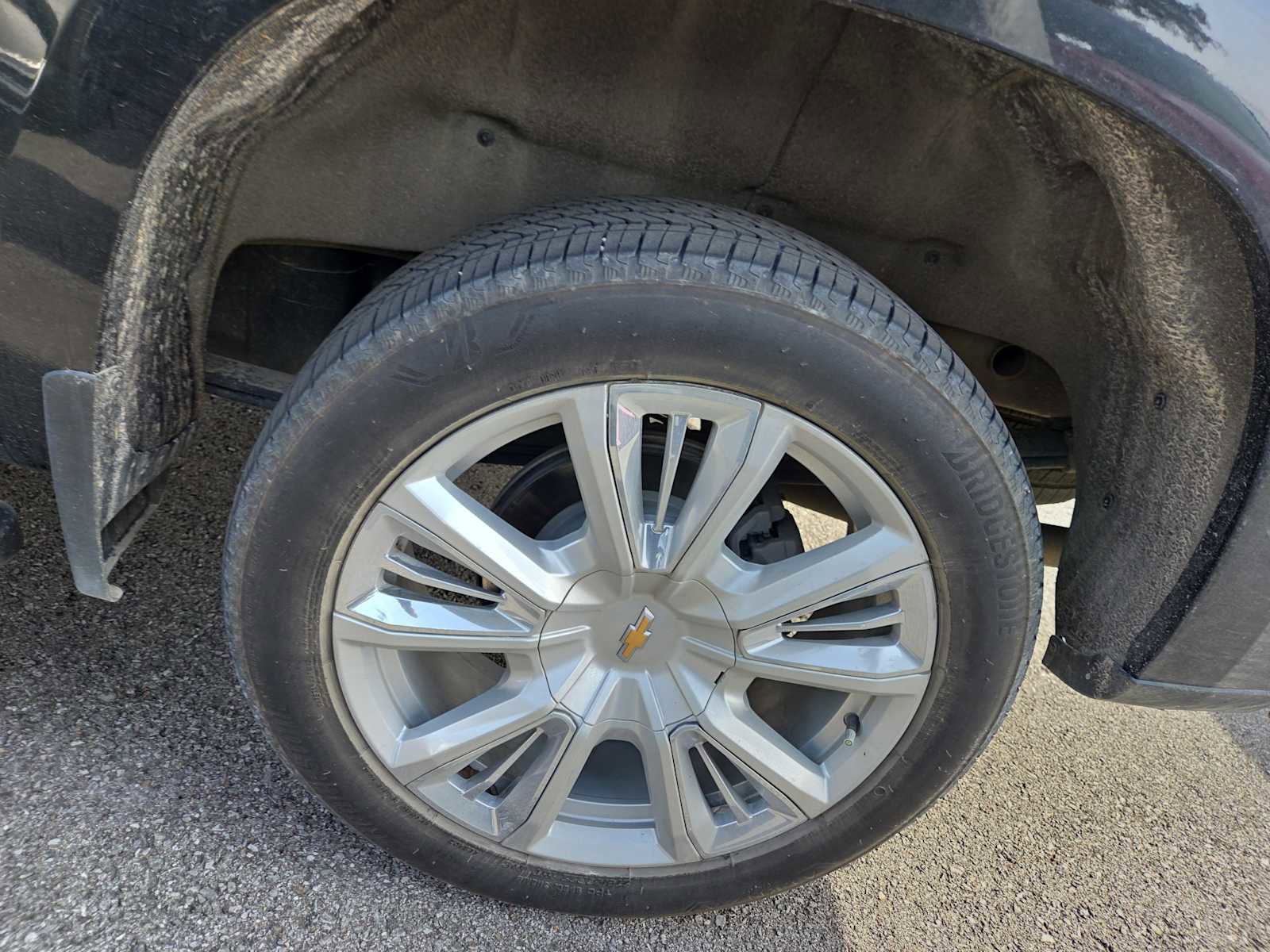 Used 2023 Chevrolet Silverado 1500 High Country w/ High Country Premium Package image 7