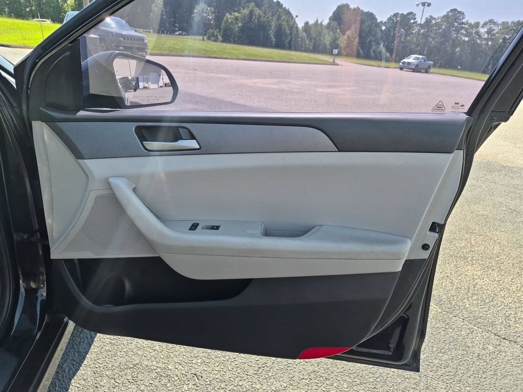 Used 2019 Hyundai Sonata SE FWD image 32