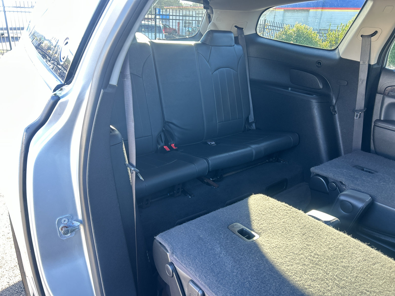 Used 2016 Buick Enclave Leather AWD/4WD image 29