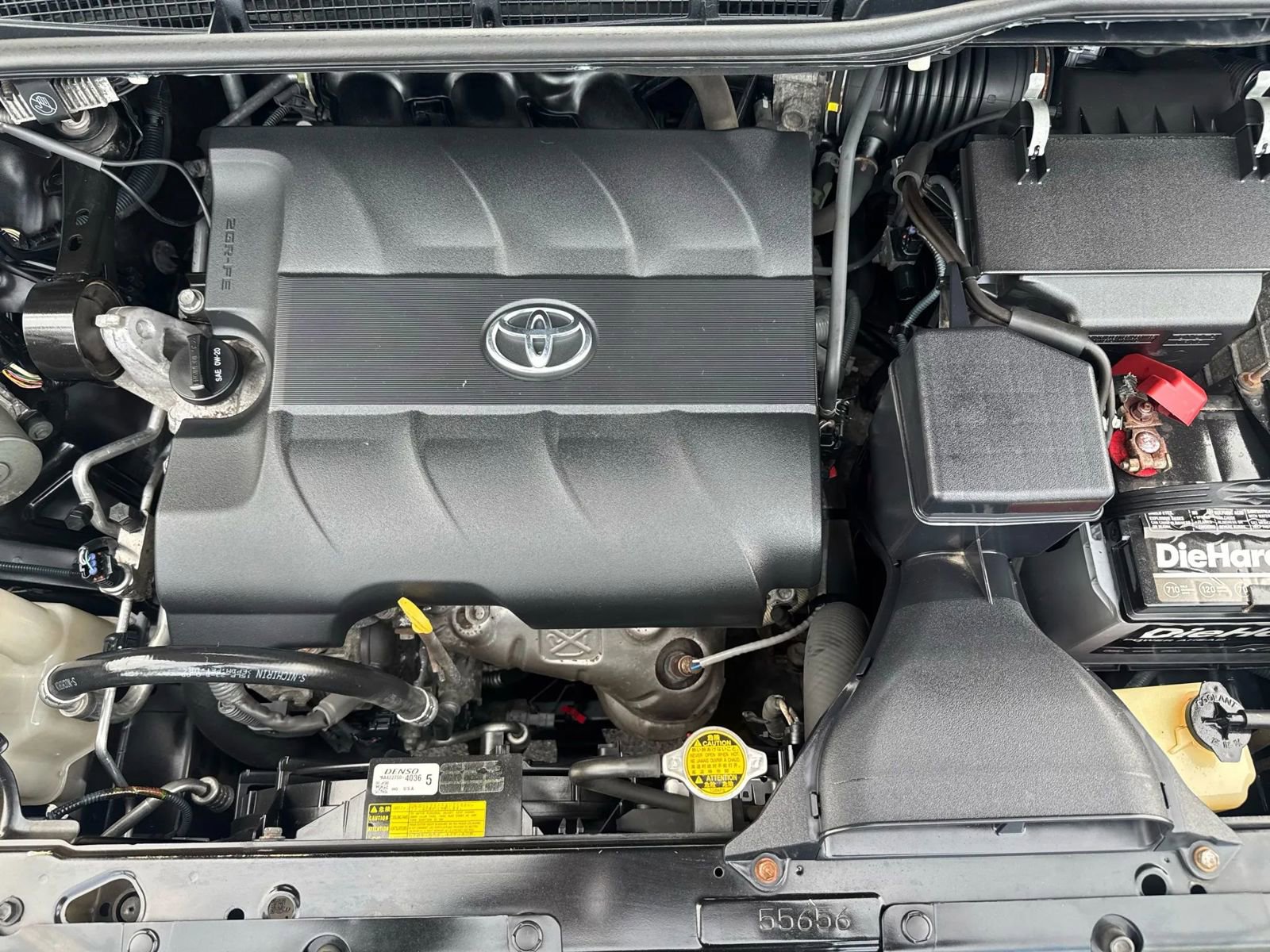 Used 2013 Toyota Sienna Limited image 47