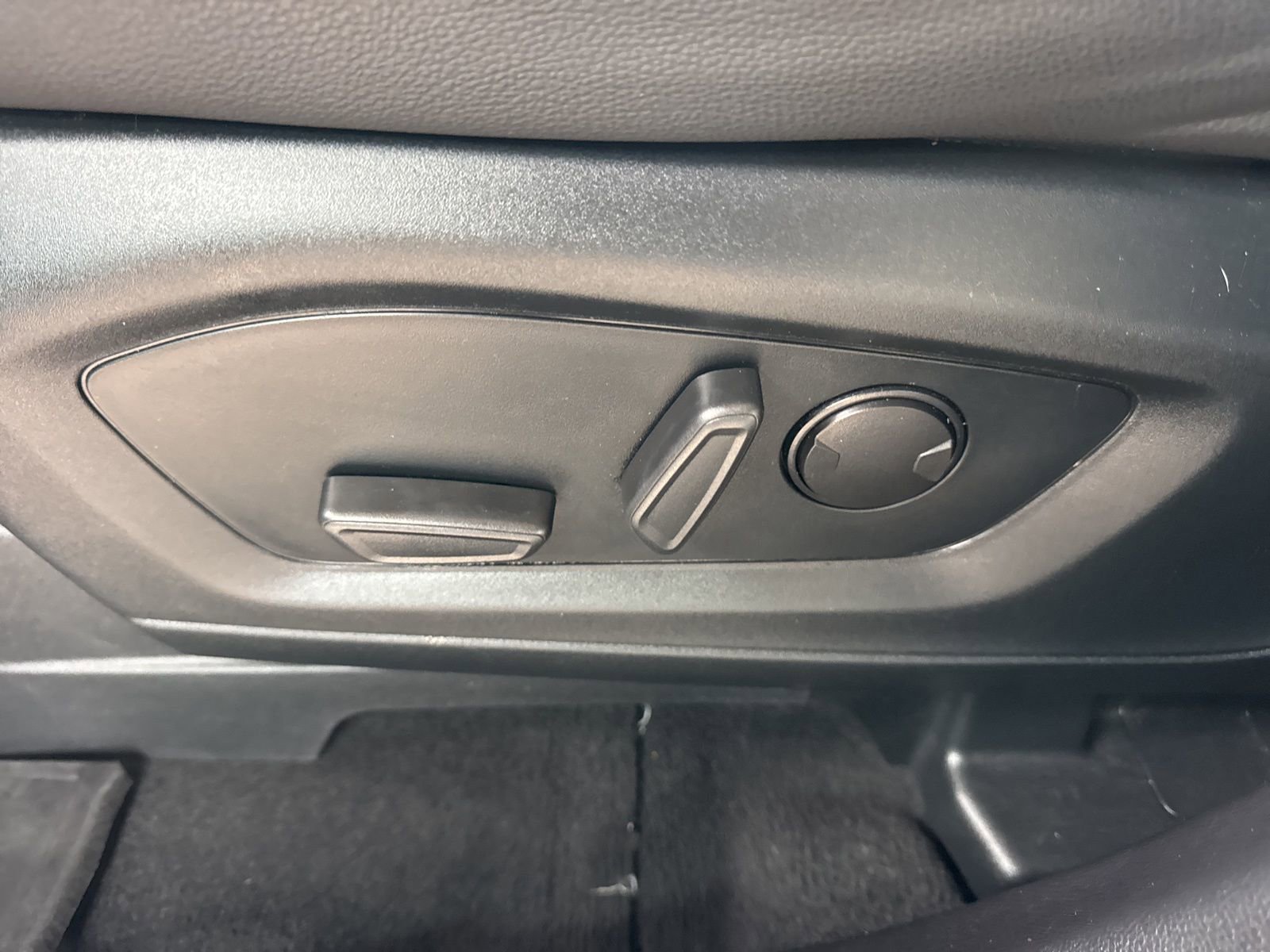 Certified 2022 Ford Explorer ST w/ Equipment Group 401A image 25