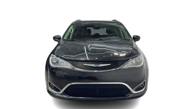 Used 2019 Chrysler Pacifica Touring-L Plus w/ Tire & Wheel Group FWD image 6