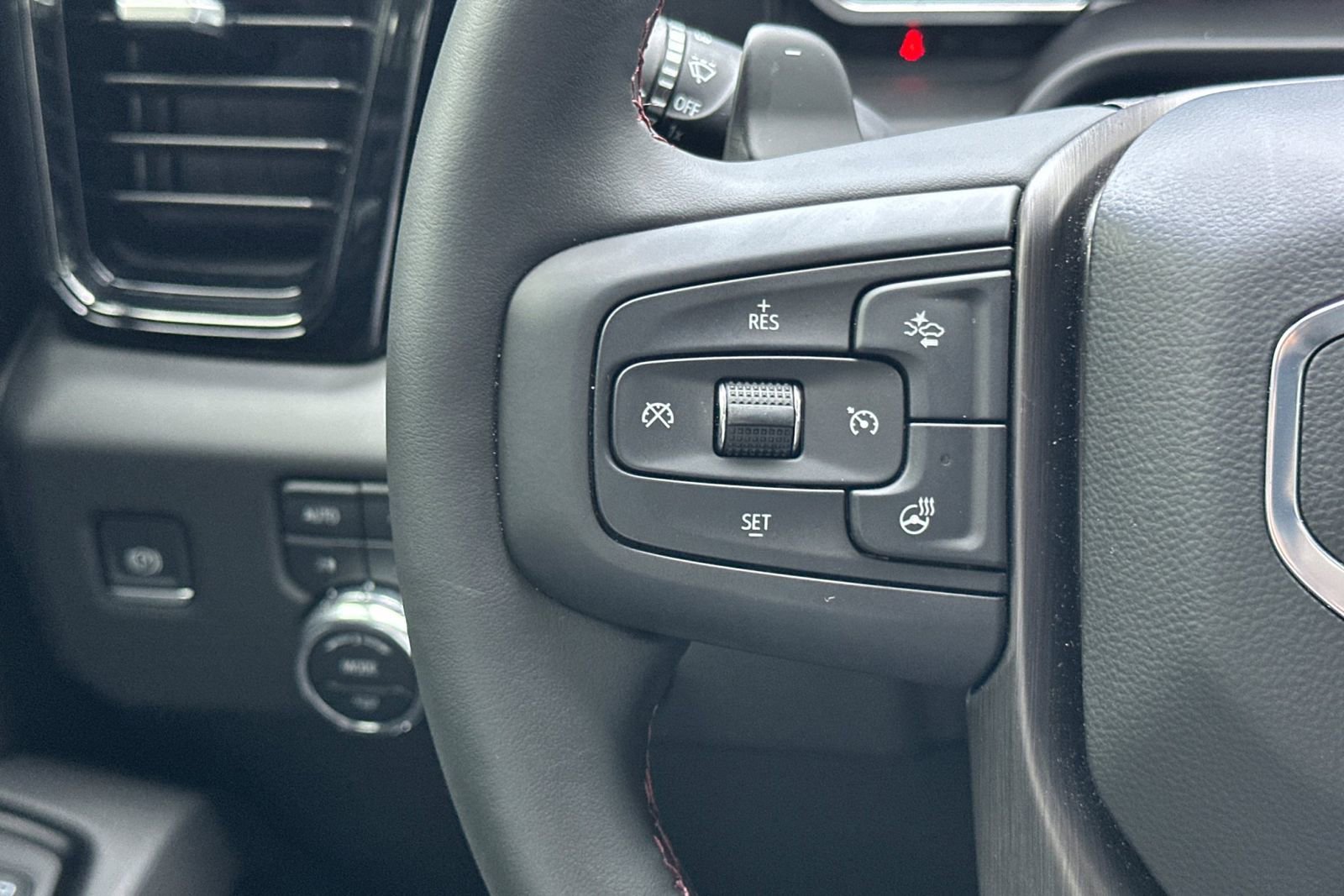 Used 2025 GMC Sierra 1500 AT4X image 30