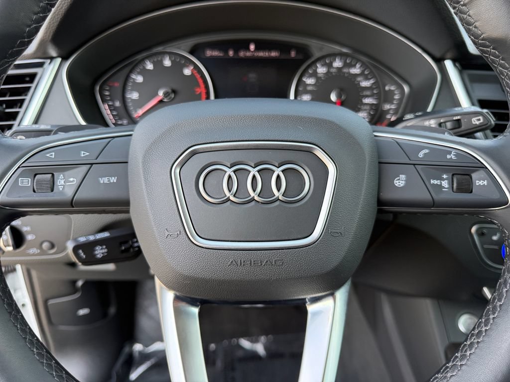 Used 2023 Audi Q5 2.0T Premium w/ Convenience Package AWD/4WD image 20