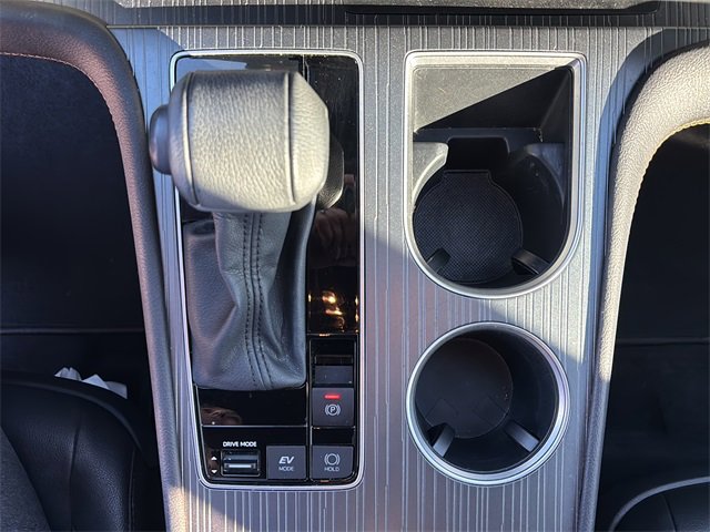 Used 2024 Toyota Sienna XLE Woodland Edition image 26