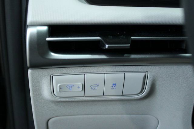 Used 2025 Hyundai Tucson SEL image 13