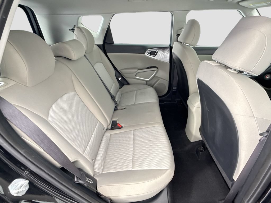 Used 2023 Kia Soul LX FWD image 20