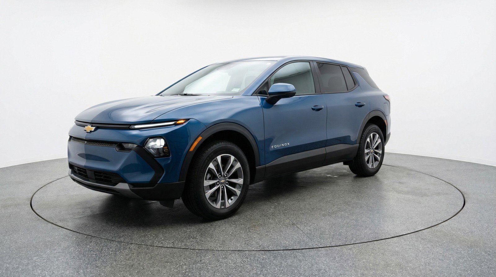 Used 2025 Chevrolet Equinox LT image 3