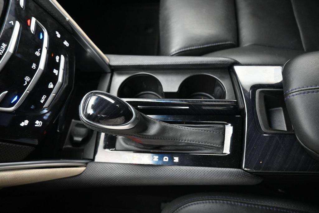 Used 2013 Cadillac XTS Platinum FWD image 25