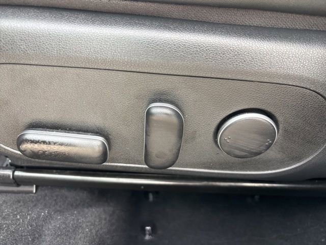 Used 2024 Hyundai Kona Limited image 19