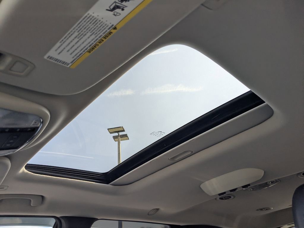 Used 2017 Dodge Durango Citadel w/ Premium Entertainment Group image 28