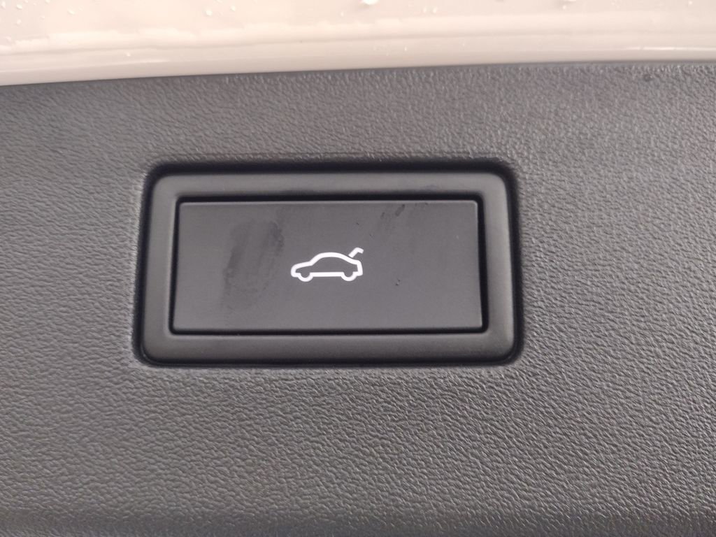 New 2026 Volkswagen Tiguan SEL R-Line image 20