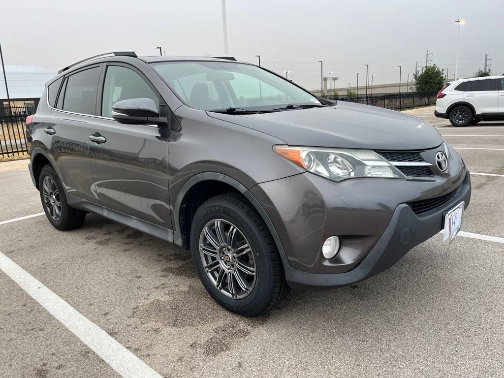 Used 2015 Toyota RAV4 XLE FWD image 3