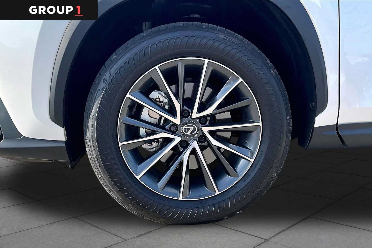 Used 2025 Lexus NX 250 FWD w/ Premium Package image 9
