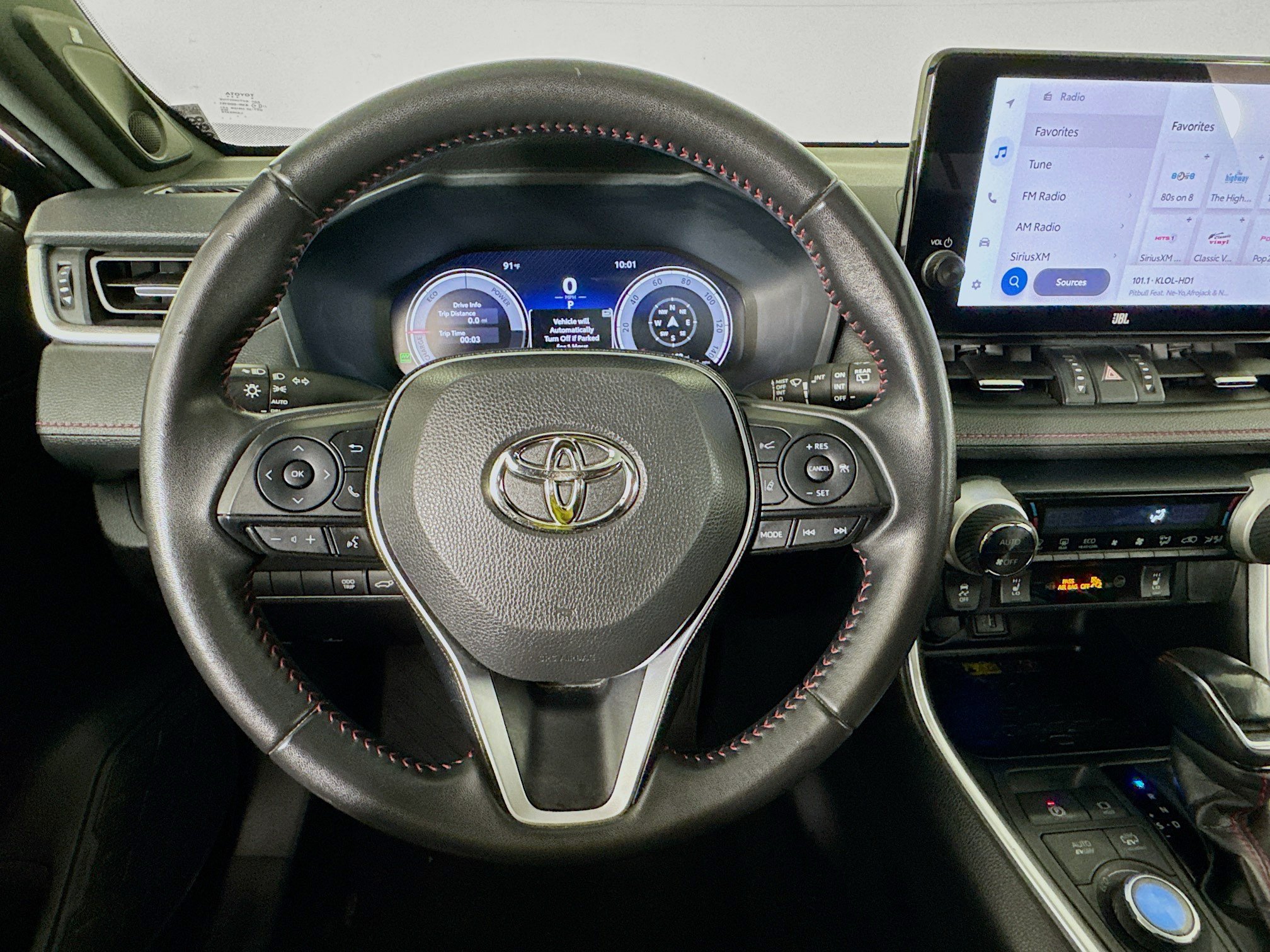 Used 2024 Toyota RAV4 XSE AWD/4WD image 10