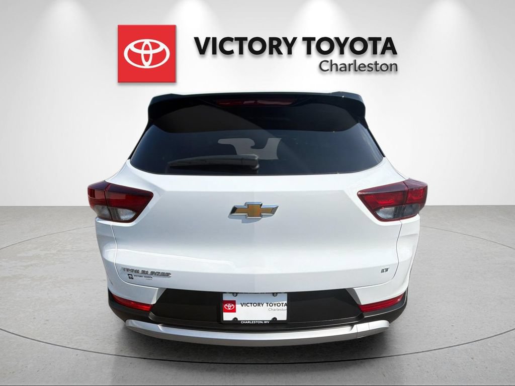 Used 2026 Chevrolet TrailBlazer LT FWD image 4