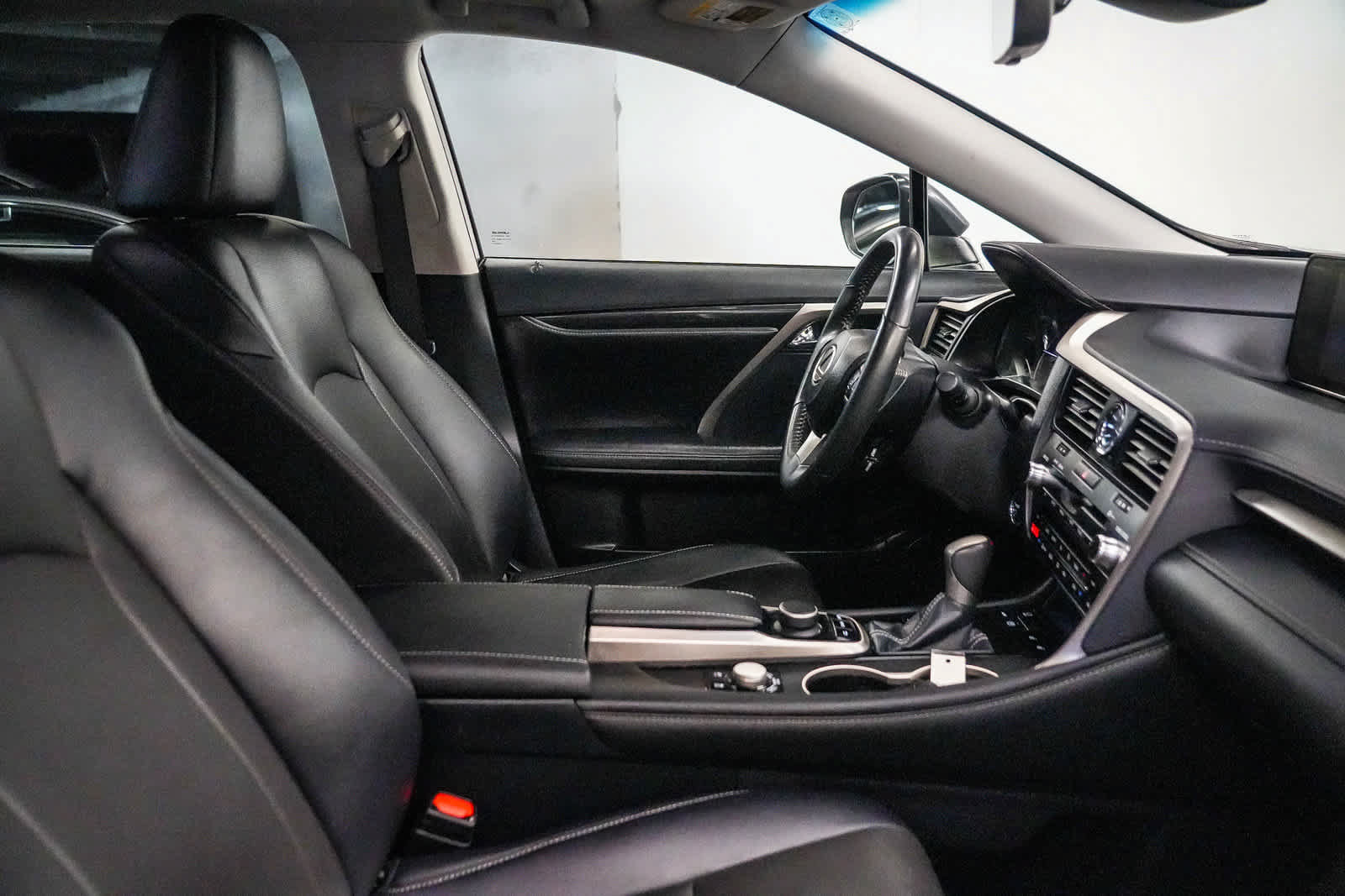 Used 2018 Lexus RX 450h AWD w/ Cold Area Package image 17