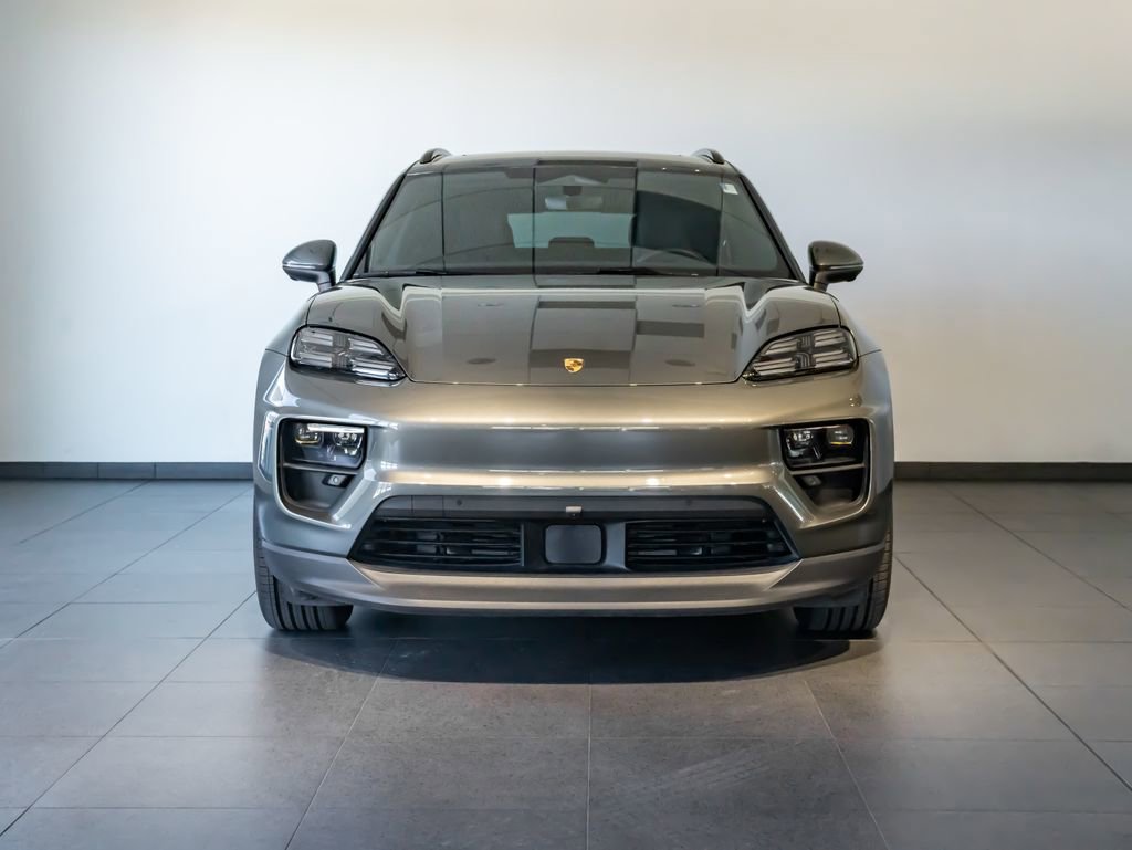 Certified 2024 Porsche Macan 4 Electric image 10