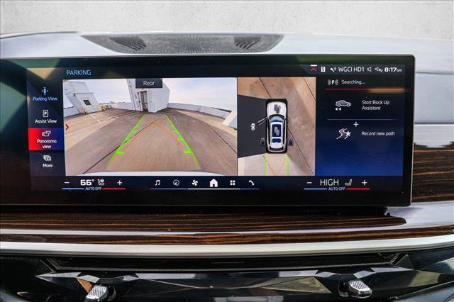 Used 2025 BMW X7 M60i AWD/4WD image 19