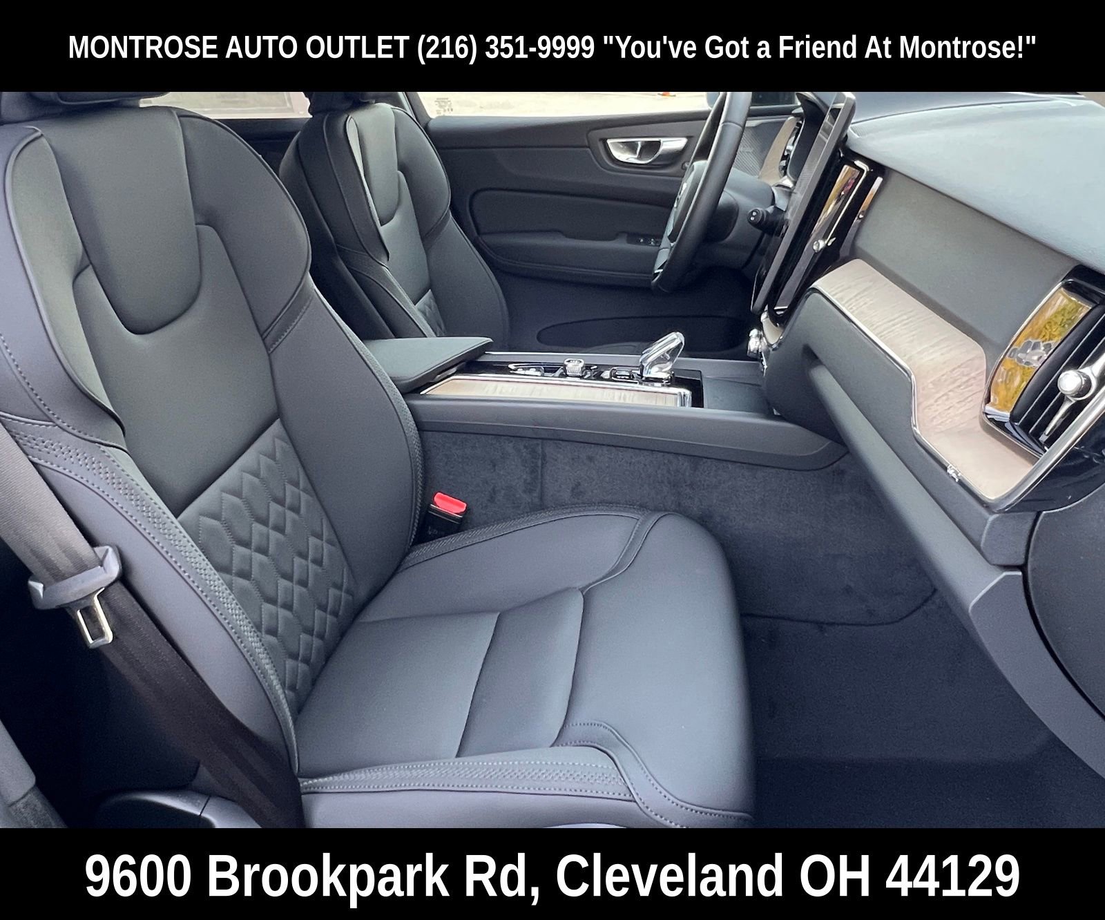 New 2026 Volvo XC60 B5 Core w/ Climate Package AWD/4WD image 17