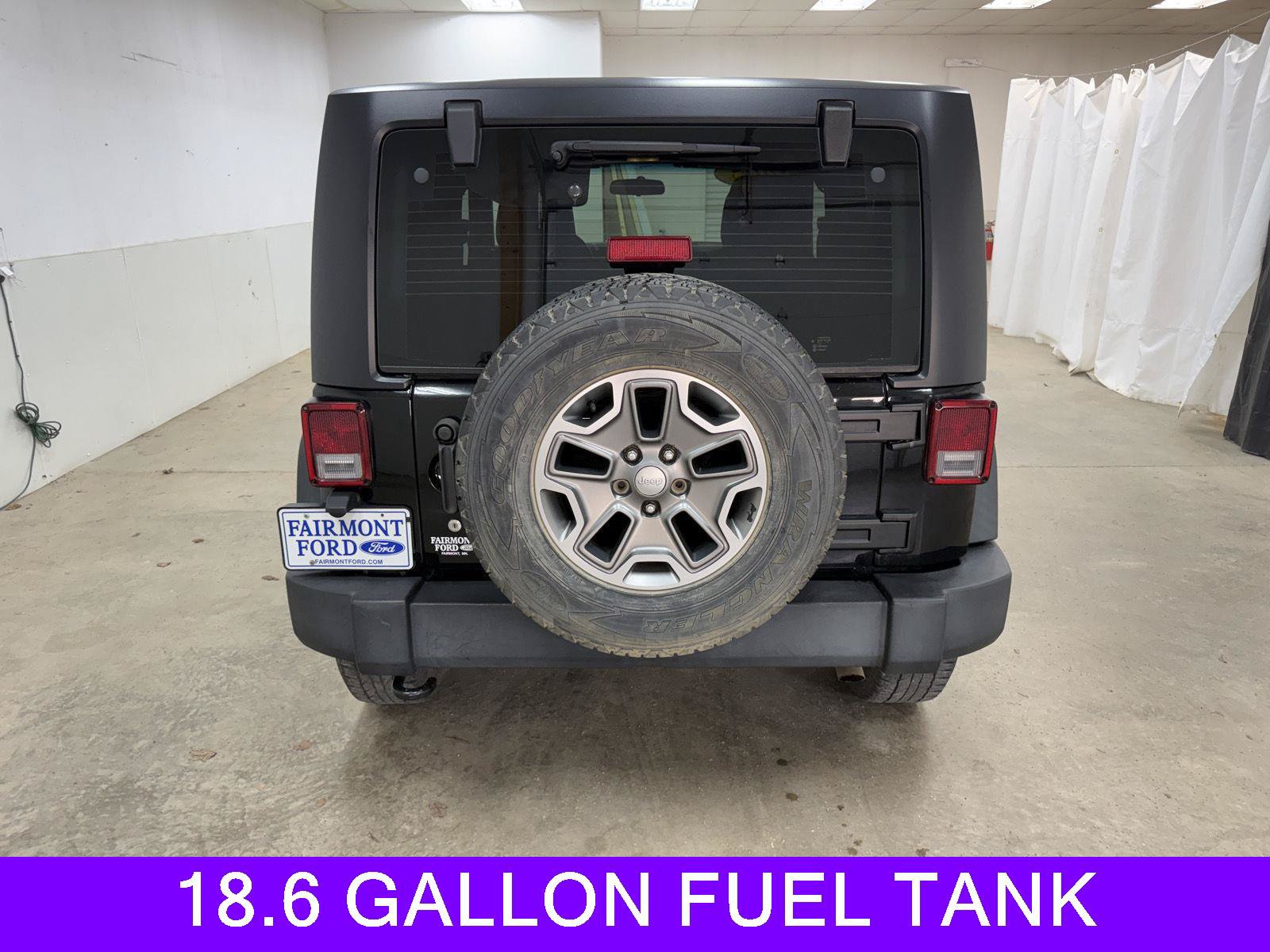 Used 2015 Jeep Wrangler Sport AWD/4WD image 6