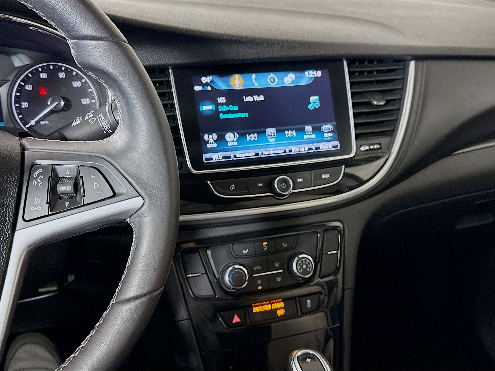 Used 2021 Buick Encore Preferred AWD/4WD image 18