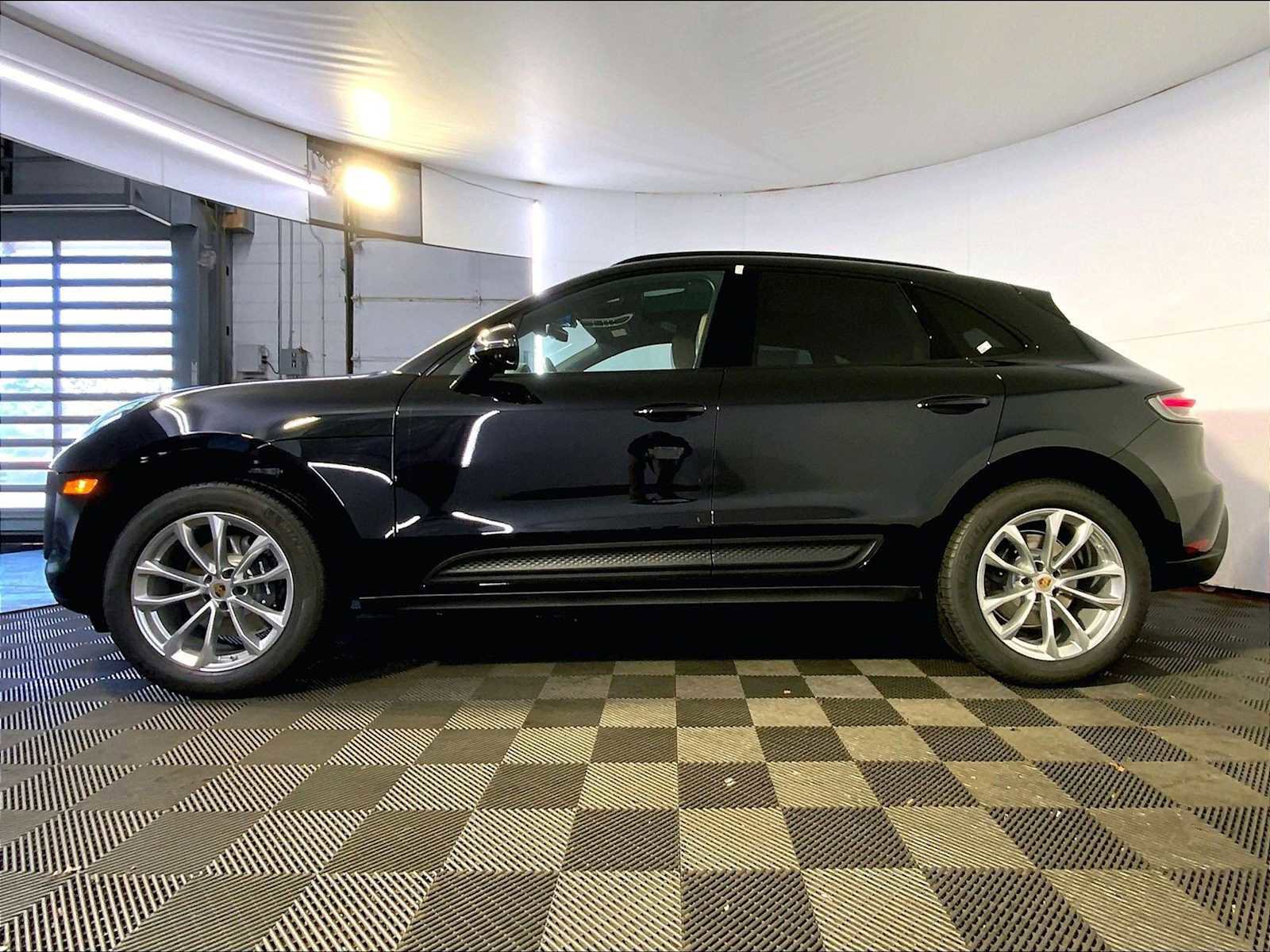New 2026 Porsche Macan AWD/4WD image 2