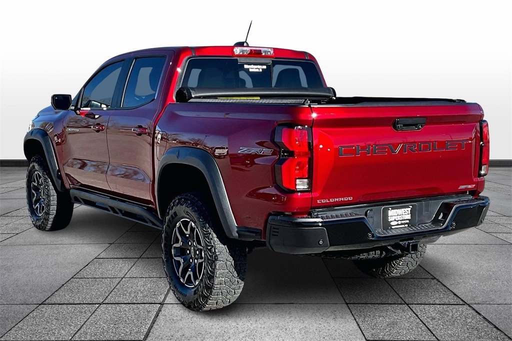 Used 2023 Chevrolet Colorado ZR2 w/ ZR2 Convenience Package III image 9