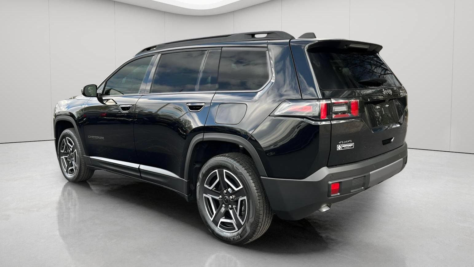New 2026 Jeep Cherokee Laredo AWD/4WD image 8