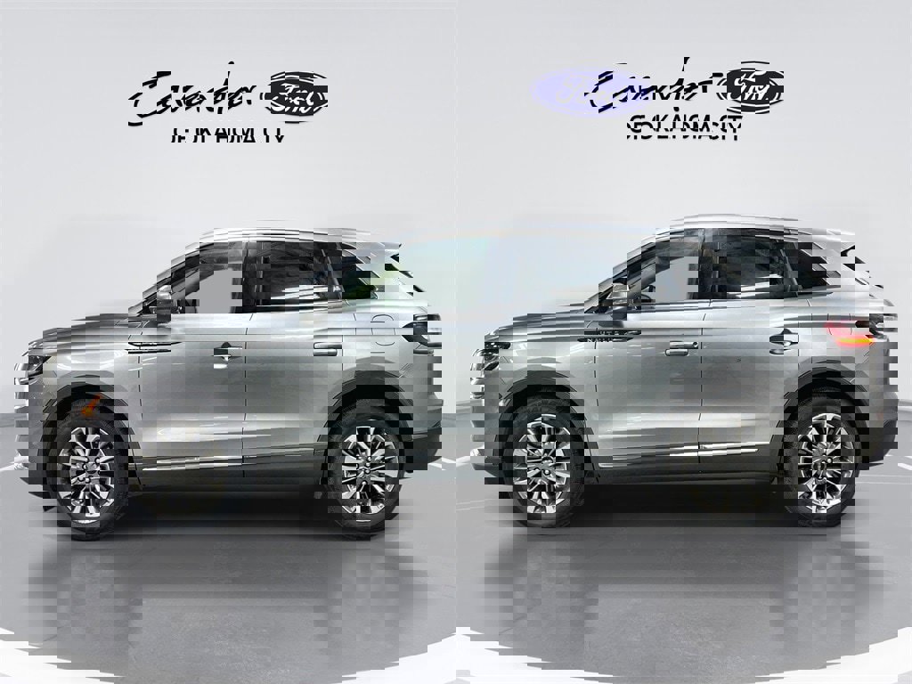 Used 2021 Lincoln Nautilus Reserve image 5